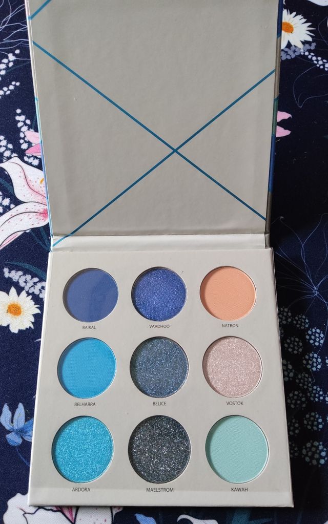 Lovin' You Corazona Paleta de Ojos