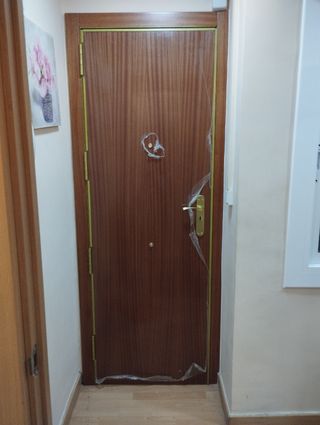 Instalación de Parket puertas en general