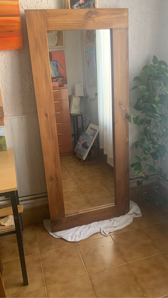 Specchio in legno di pino