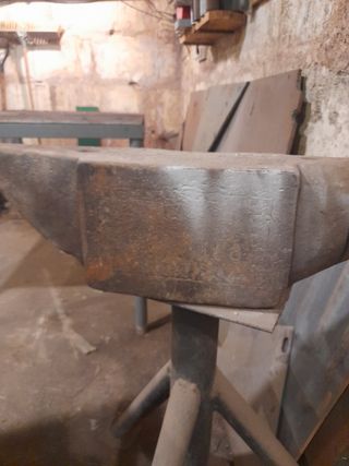 Yunque antiguo 100 kg