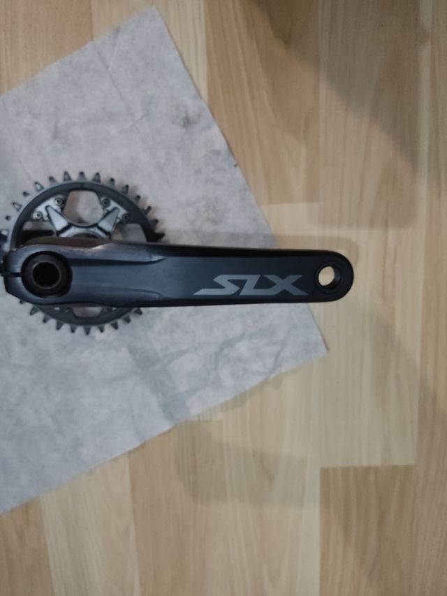 Bielas Shimano y pedalier