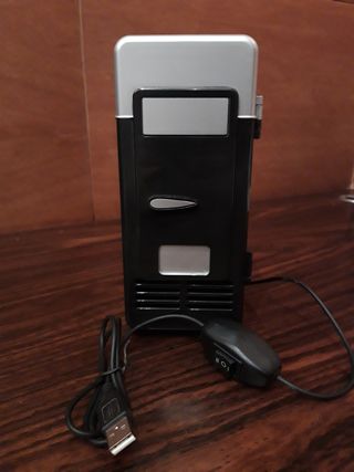 Nevera/calentador USB