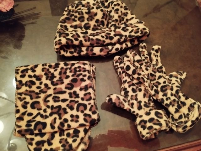 Set guanti cappello e sciarpa 🐆