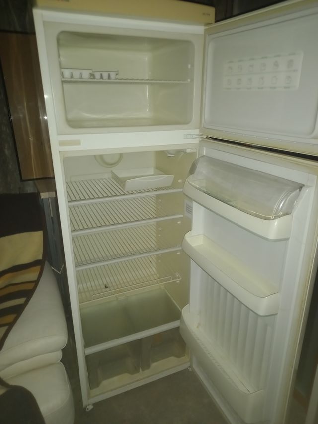 Nevera Romer averiada