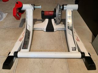 Rodillo Elite para bici QUBO FLUID