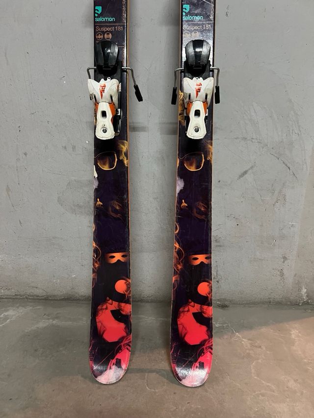 Esquis Salomon Suspect