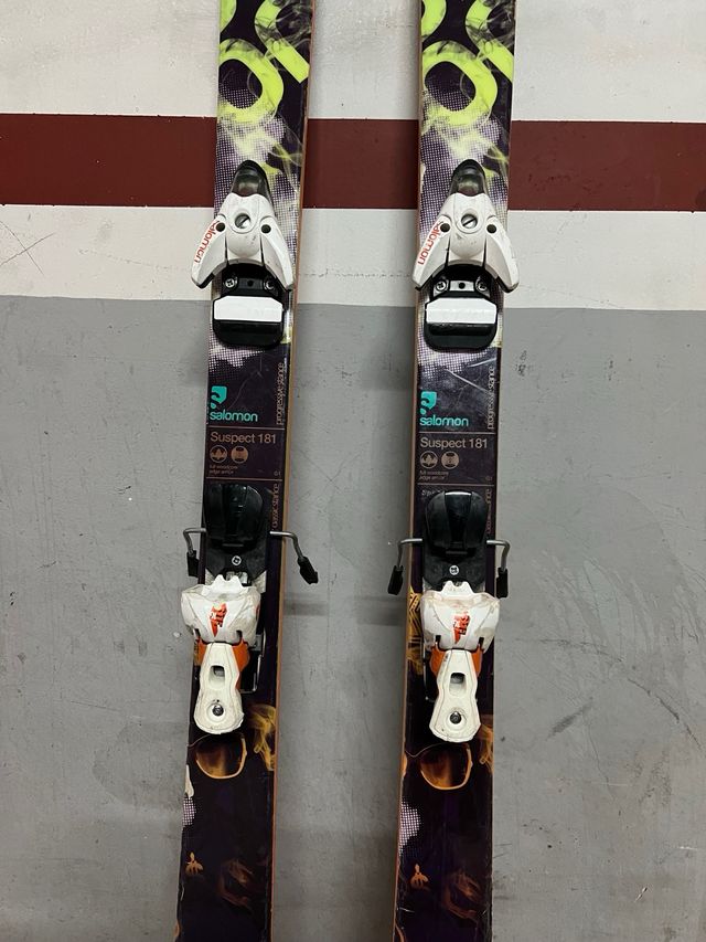 Esquis Salomon Suspect