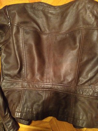 Chupa de cuero talla mediana