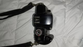 Cámara de fotos Canon EOS 5000