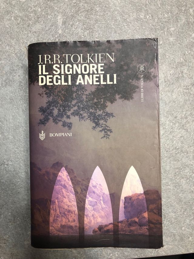 J.R.R. Tolkien - Il signore degli anelli