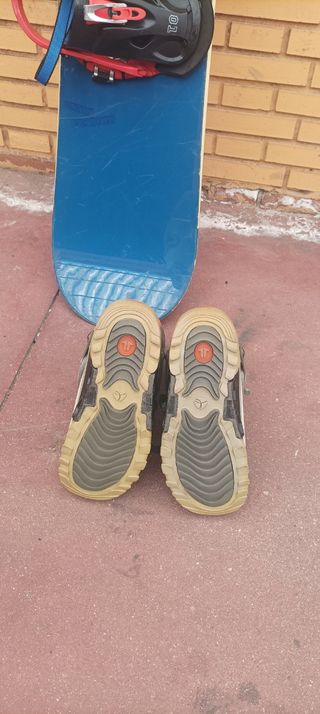 Snowboard y botas burton