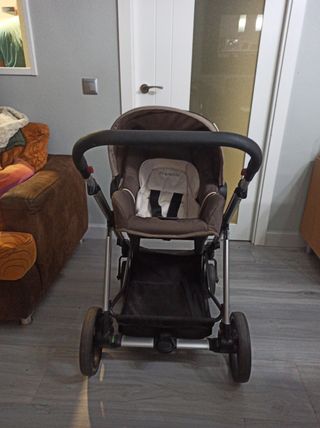Carro de bebé prenatal y cuco
