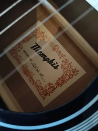 Guitarra electroacústica memphis