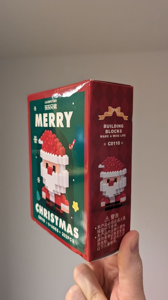 Papá Noel tipo LEGO