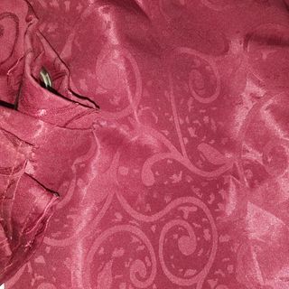 cortinas rojas o color vino