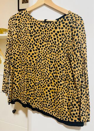 Blusa animal print de Zara