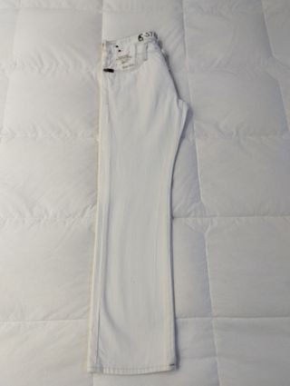 Pantalon vaquero blanco 