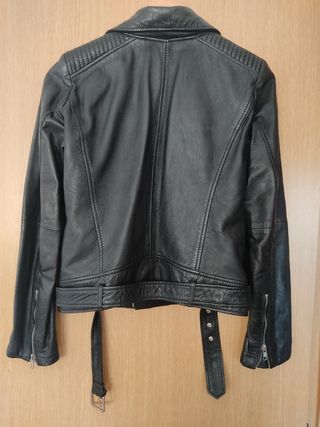 Chaqueta motera piel