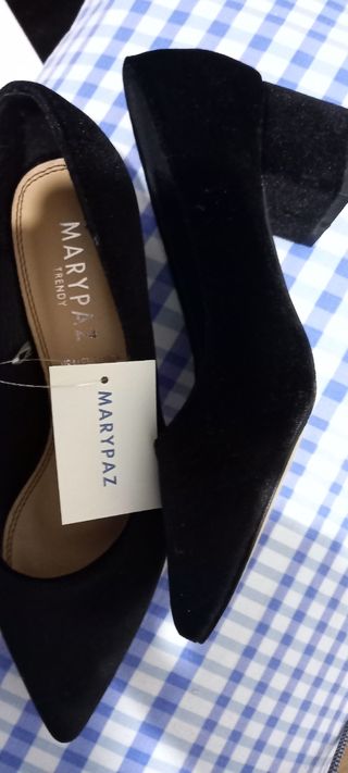 Tacon negro talla 35