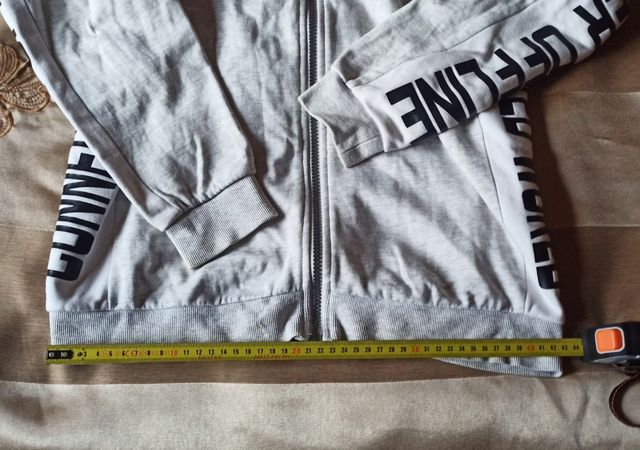 Sudadera con choto Kiabi talla XS 