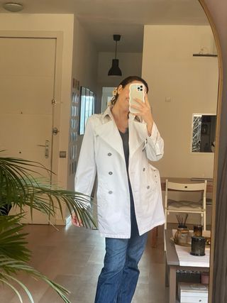 gabardina burberry blanca