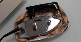 Ferro da stiro da viaggio vintage