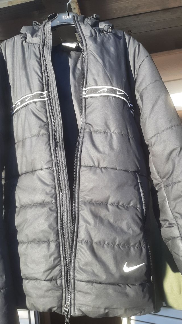 Piumino con cappuccio Nike