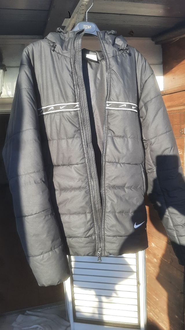 Piumino con cappuccio Nike