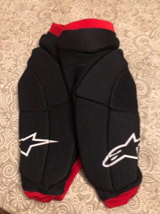 Protección culote Alpinestars 