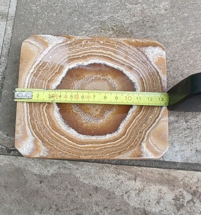 HUEVO Y PLATO DE PIEDRA NATURAL MINERAL