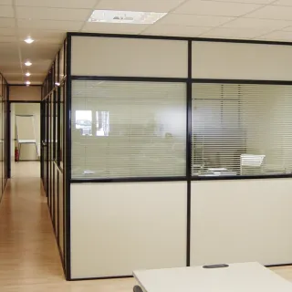 MAMPARAS DE OFICINA Y TECHOS DE ESCAYOLA