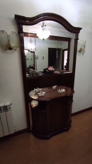 Mueble recibidor clásico madera