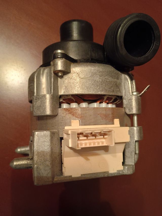 Bomba de agua lavavajillas fagor