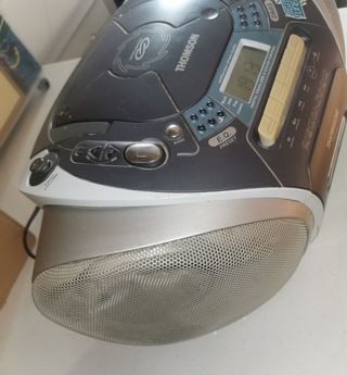 radio cassette grabadora cd reloj thompson 