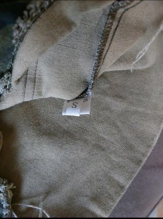 Cazadora vaquera print militar.