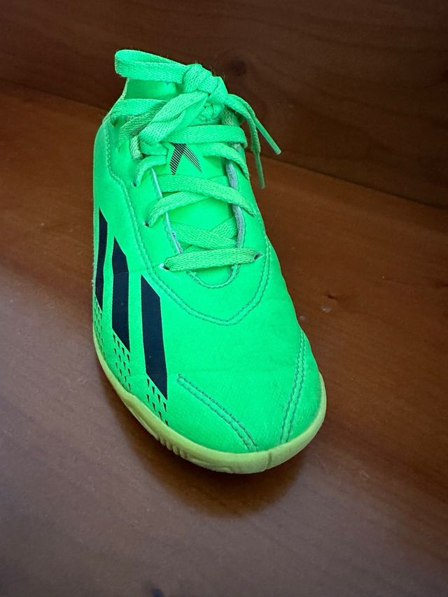 botas furbol sala niño T 32