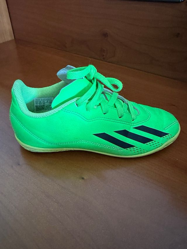 botas furbol sala niño T 32