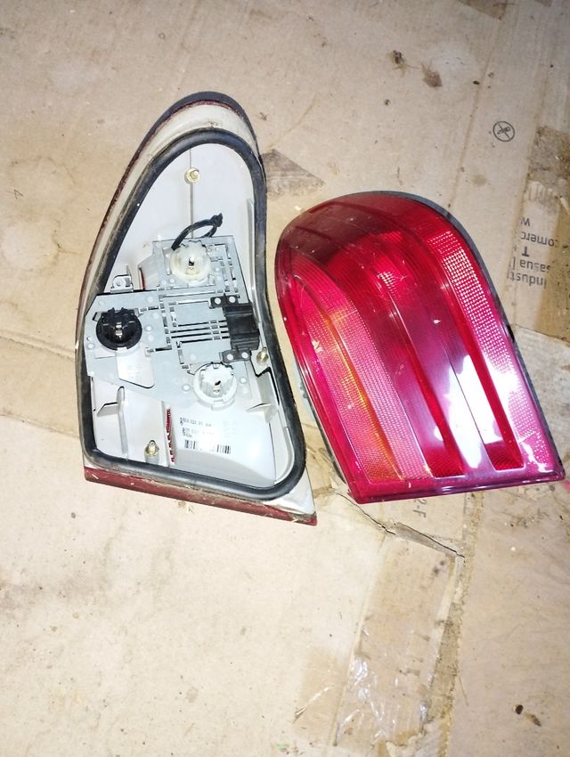 Se venden faros