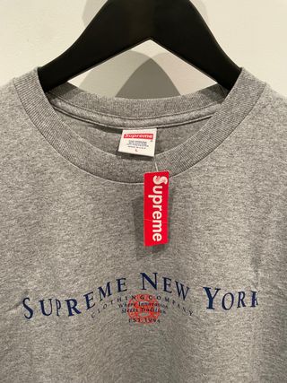 camiseta supreme tradition tee