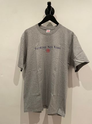 camiseta supreme tradition tee