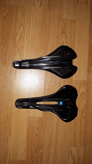 Sillines de bici sin utilizar