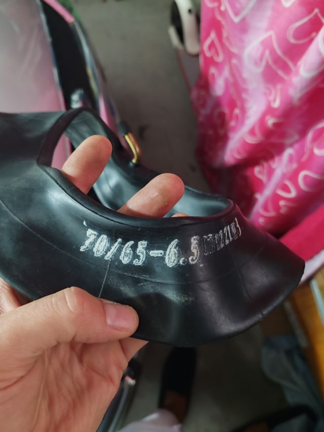 Cambio gomme monopattino Venezia