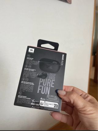 JBL Wave Buds a estrenar