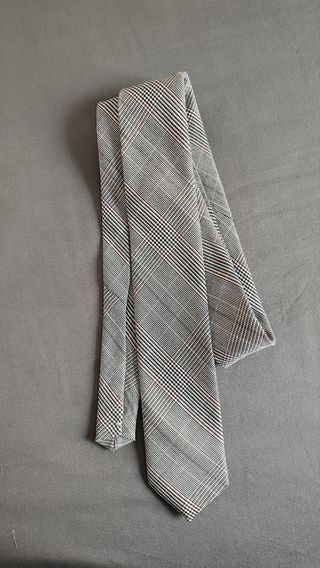Corbata gris