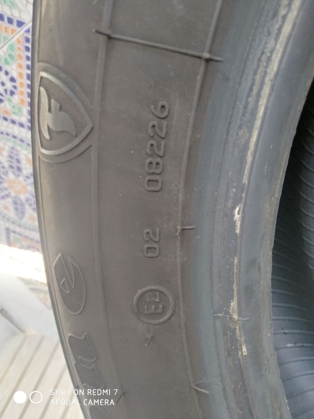 Neumático 205/55R16/91V como nuevo.