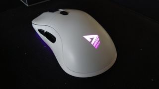 Savio Rift white