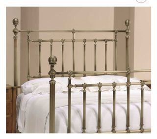 cabecero latón en PERFECTO ESTADO. Peña Vargas.