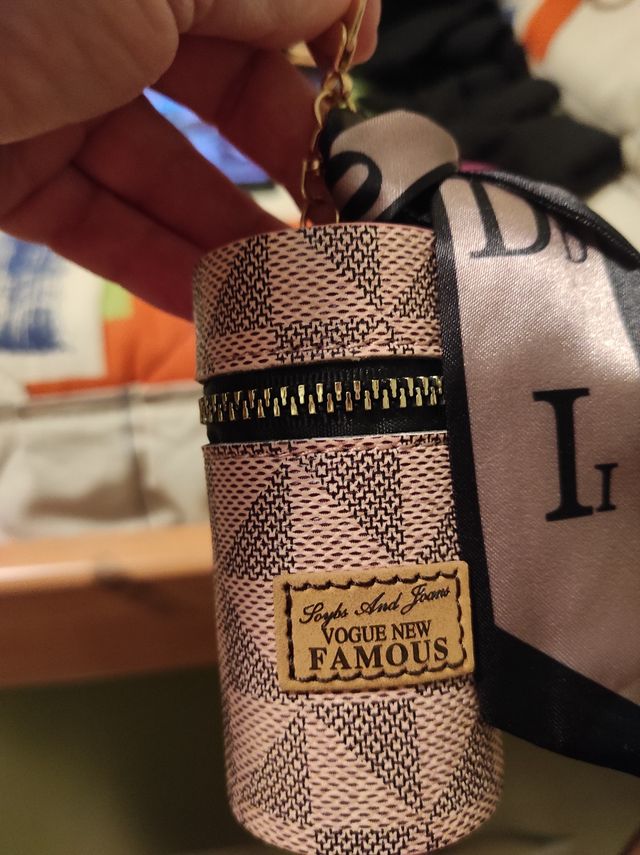 Llavero-portamonedas