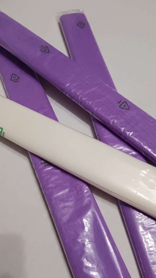 LOTE 4 PAPEL CREPÉ VIOLETA Y BLANCO (50 x 250 cm.)