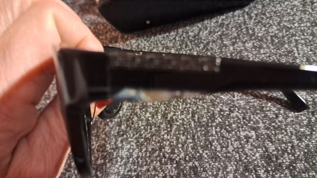 Preciosas gafas unisex Guess